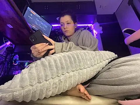 Lilactease – live chatrum