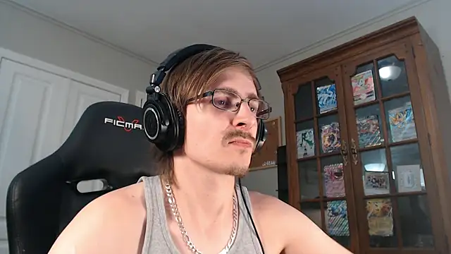 CasuallyCorrupt – live chatrum