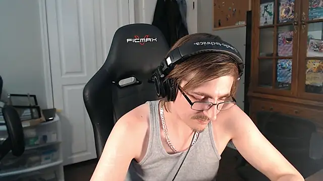CasuallyCorrupt Live Chatraum