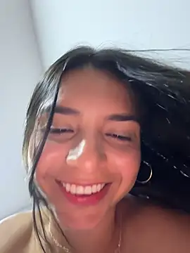 Živá chatovací místnost violeta365