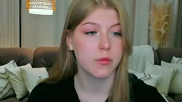 Stella_Light's Live Chat Room