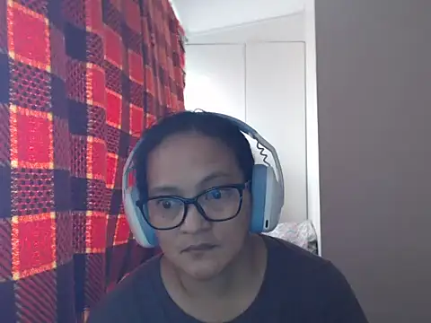 Sala de chat en directo de Kinkybela2025