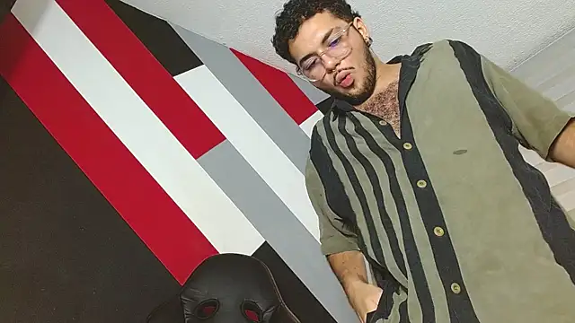 חדר צ'אט בשידור חי של Zac_Golden