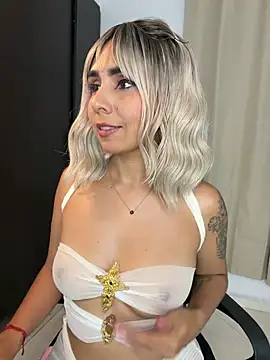 Chat XXX Live Emilyvalk_