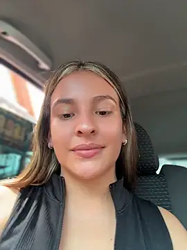 Živá chatovací místnost Talia_Bonet