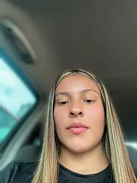 Talia_Bonet Adlı Modelin Canlı Sohbet Odası