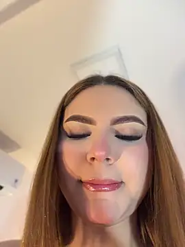 Chat soba uživo modela Beella1_