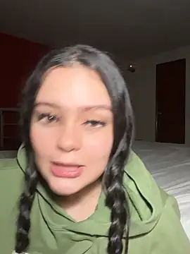 Selena_Roa Adlı Modelin Canlı Sohbet Odası