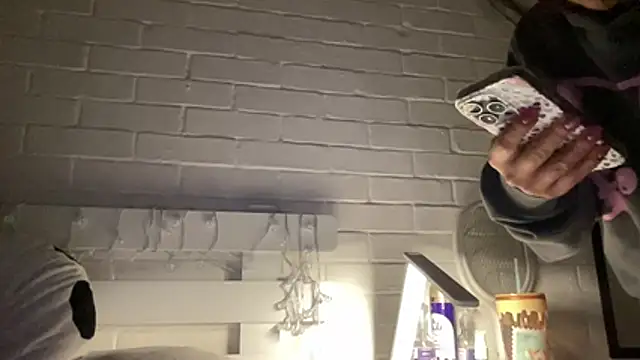 Živá chatovací místnost kaithra