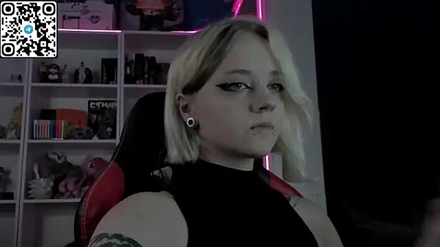 Holy_Mistress_S live-chat rom
