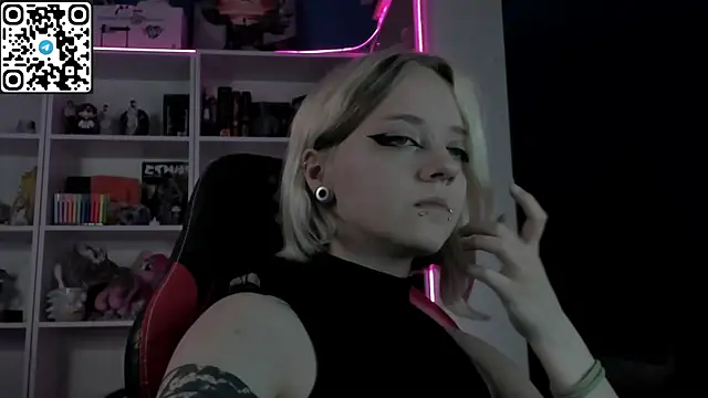 Holy_Mistress_Sn Live chat-huone