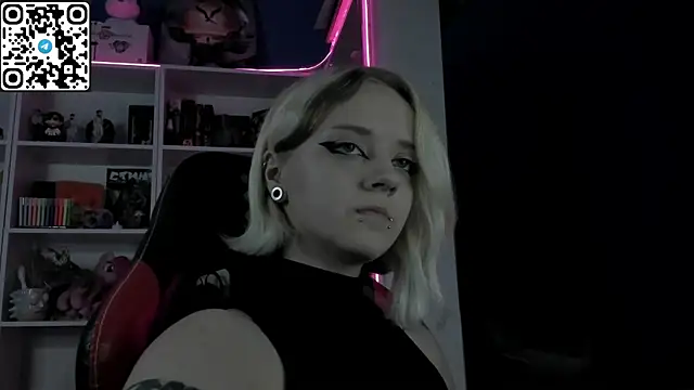 Živá chatovací místnost Holy_Mistress_S