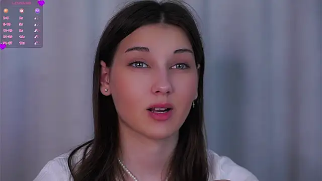 KateCahee Adlı Modelin Canlı Sohbet Odası