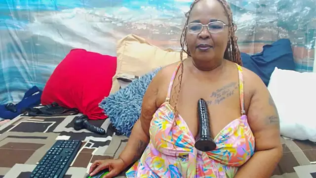 MatureMilfxxx Live Chatraum