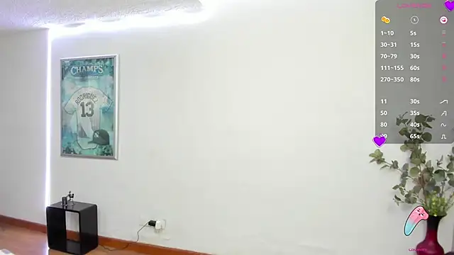 Chat soba uživo modela chloehanna