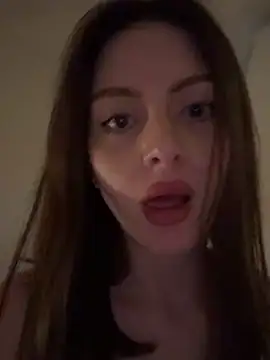 Chat soba uživo modela LoveLavenderx