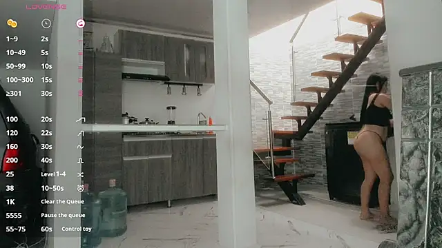skinny_milky Live Chatrum