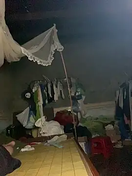 חדר צ'אט בשידור חי של kimyonon