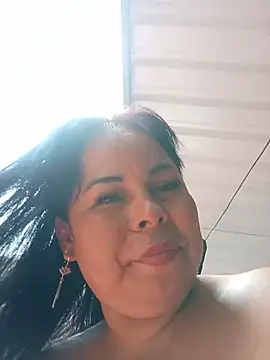 غرفة دردشة Mother-Big-tits المباشرة