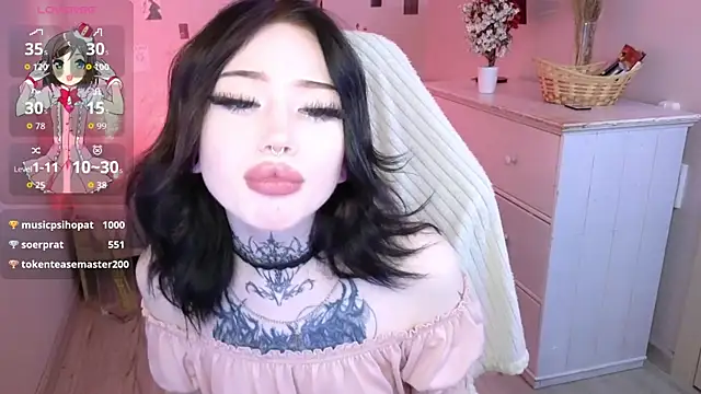 Živá chatovací místnost Emma_Kirks