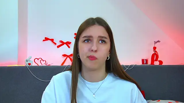 AliceAtkins Adlı Modelin Canlı Sohbet Odası