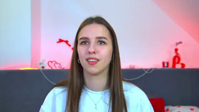 AliceAtkins Adlı Modelin Canlı Sohbet Odası