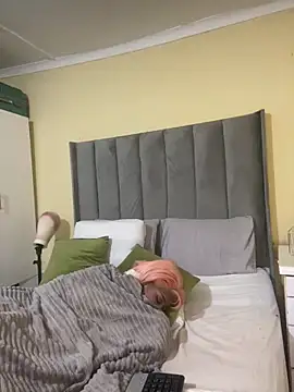 חדר צ'אט בשידור חי של Amberr_Roose