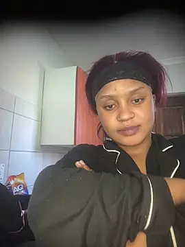 Amberr_Roose's Live Chat Room