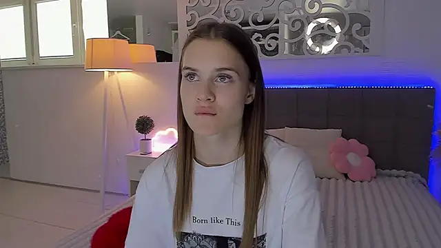 Živá kamerová sex show LuisaClover