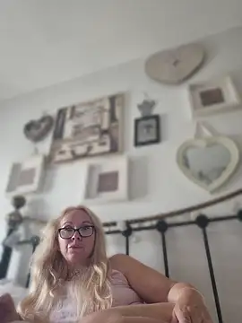 Ashti_Grace: δωμάτιο απευθείας συνομιλίας