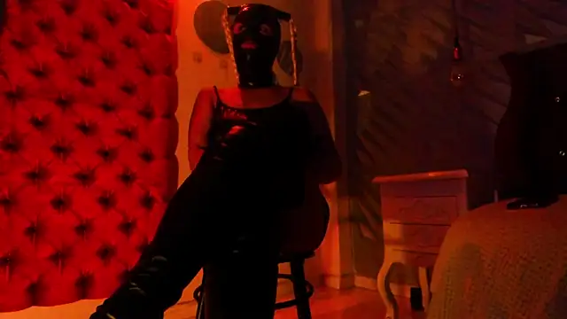 Živá chatovací místnost Roxanne_Han