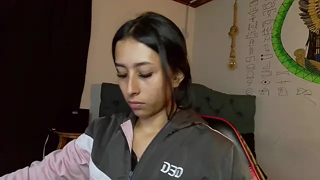 غرفة دردشة melissa__dolce المباشرة