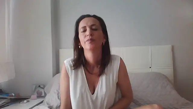 ArianaStarr Live Chatraum