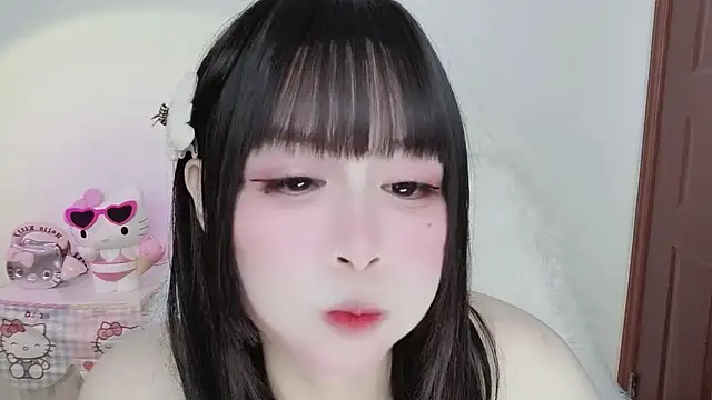 -zhuzhu-999- Adlı Modelin Canlı Sohbet Odası