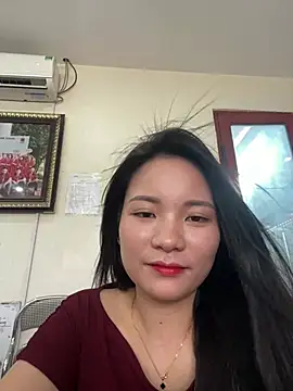 Charming-girl- Adlı Modelin Canlı Sohbet Odası