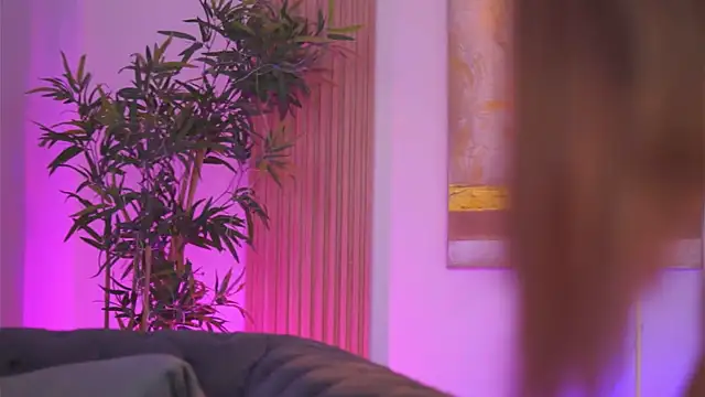 Živá chatovací místnost Aisha_Bee