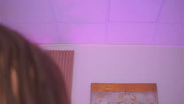 Aisha_Bee Live Chatraum