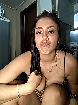 Lindagatha লাইভ চ্যাট রুম