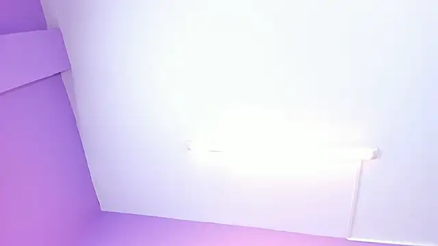 Živá chatovací místnost foxyhillx