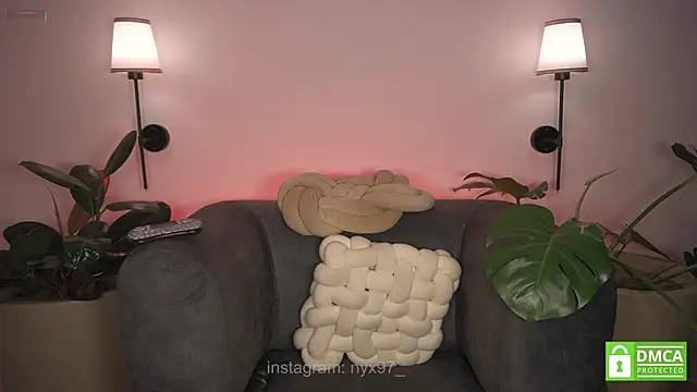 nyx_97's Live Chat Room
