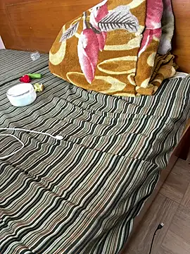 غرفة دردشة lovely_aashii المباشرة