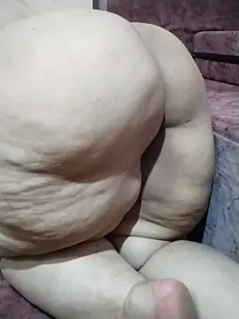 غرفة دردشة Mama_Queeen المباشرة