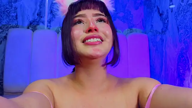 Afrodita_Wild_v's Live Chat Room