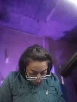 Chat soba uživo modela zylla_storn