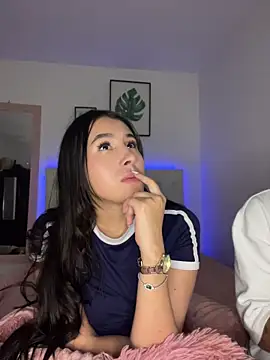 BIJOU_SECRET's Live Chat Room