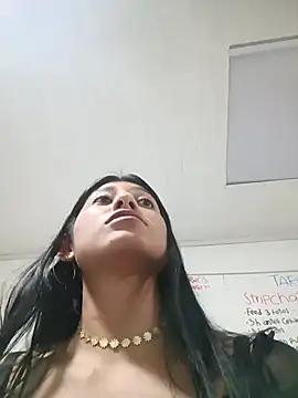 JenniferRios: δωμάτιο απευθείας συνομιλίας