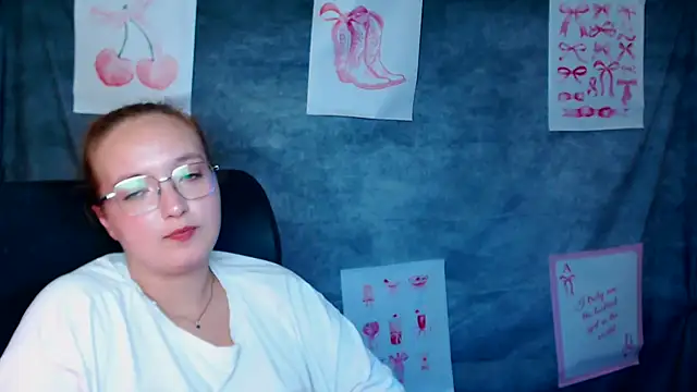 חדר צ'אט בשידור חי של MissAriaa