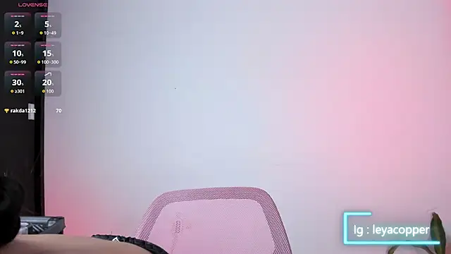 Leyacopper_ Live Chatraum
