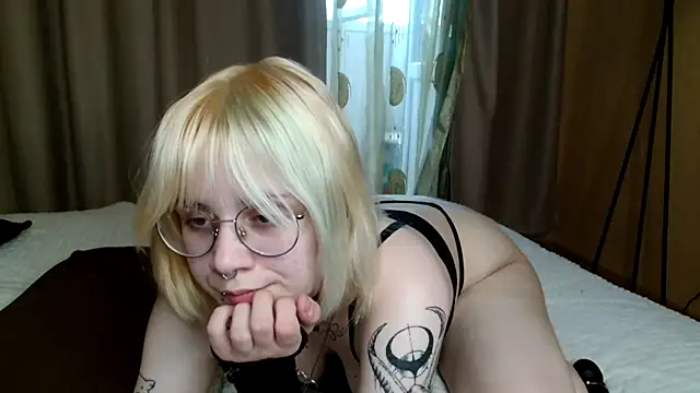 Chat soba uživo modela KellePourier