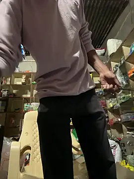 Risky_men লাইভ সেক্স ক্যাম শো